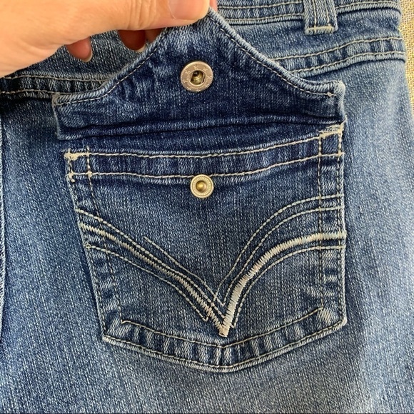 BONGO Medium Blue Wash Women’s Capris Jeans Size 7 - Picture 6 of 12